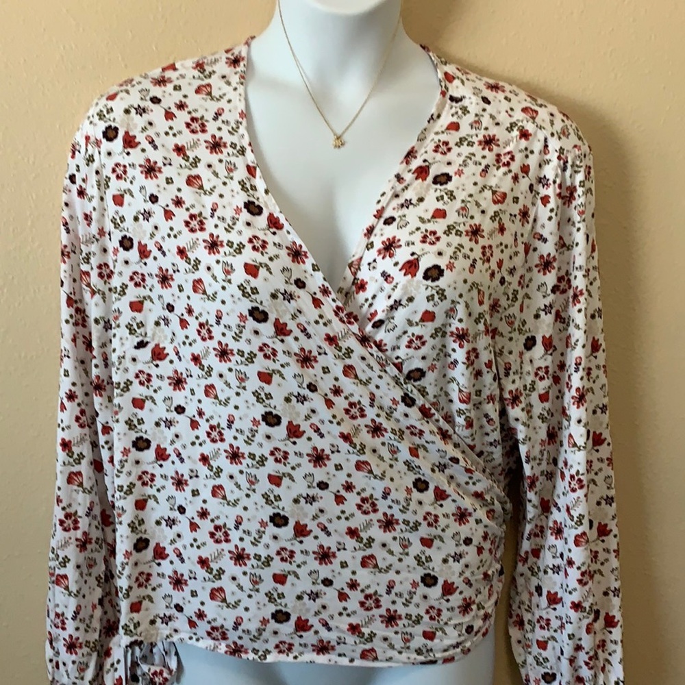 By Junk Food 2x floral long sleeve wrap tie blouse
